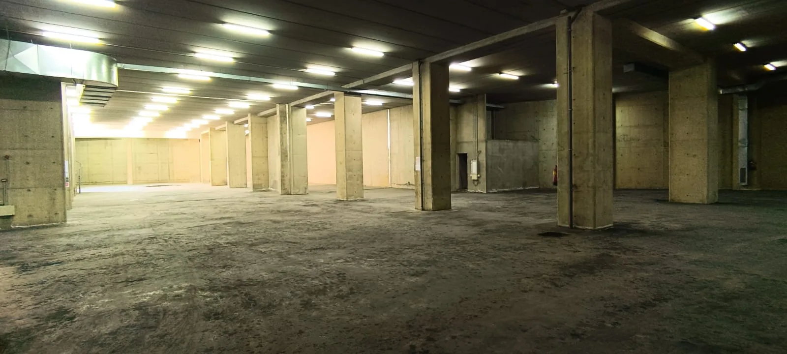 Warehouse for rent in Zouk Mosbeh