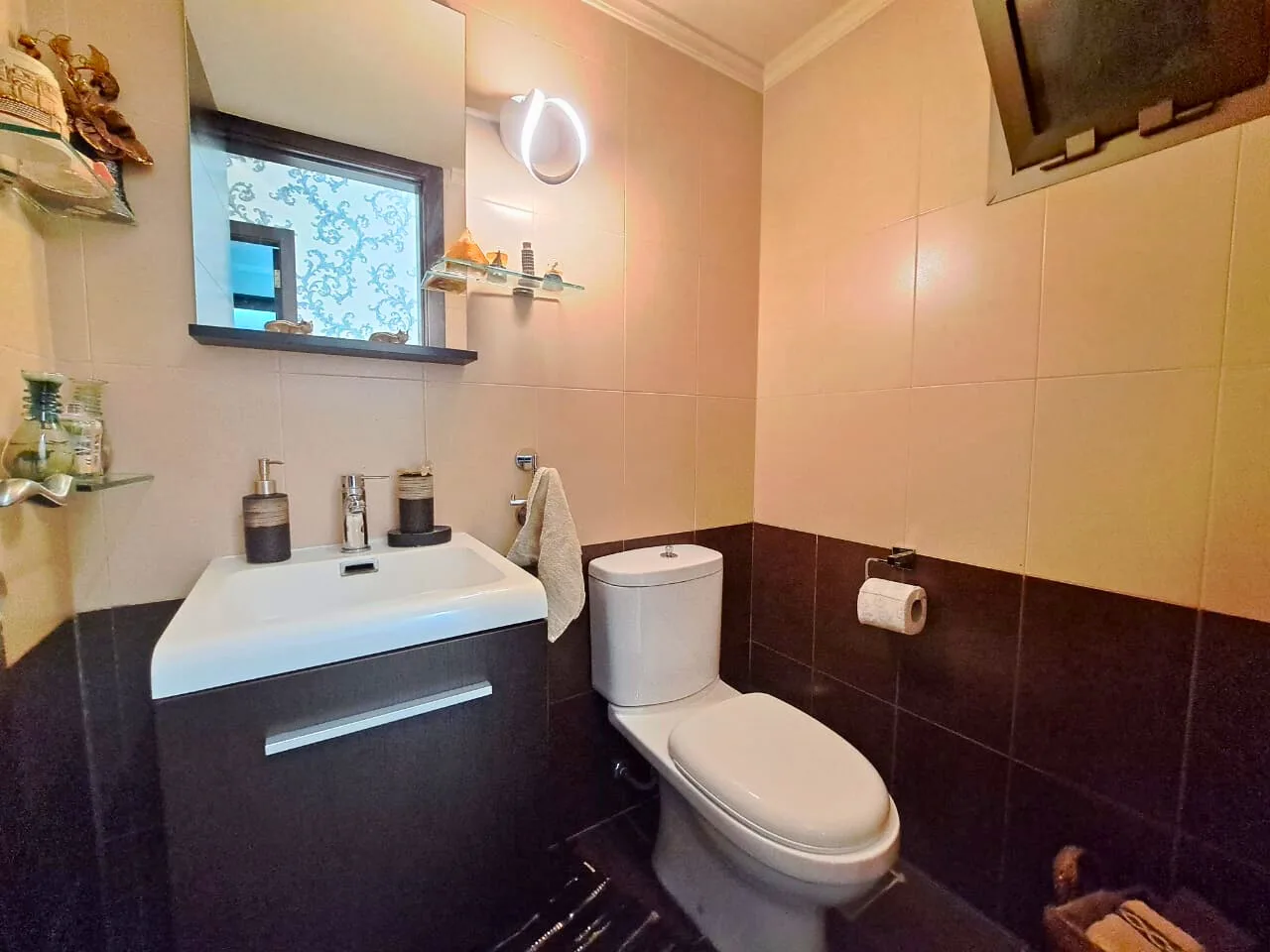 Apartment for Sale in Jdeideh, Lebanon — الصورة 10