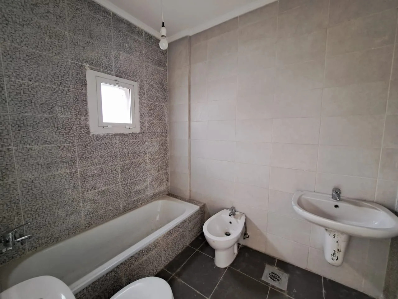 Apartment for Sale in Jal El Dib, Lebanon — الصورة 5