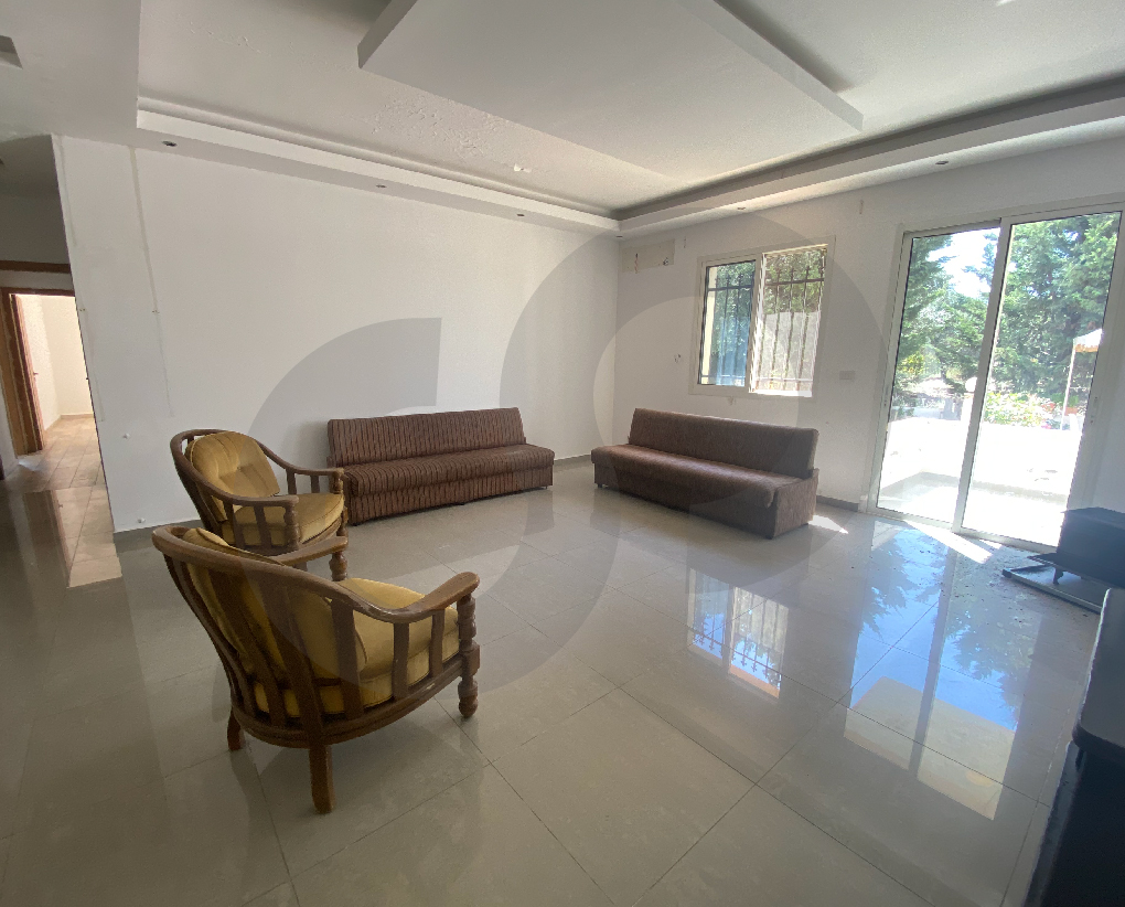 Calm area/Big garden/Beautiful green space/Zgharta — الصورة 3