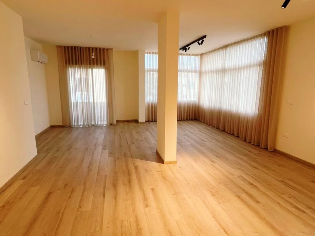 Apartment for Rent in Gharfine — الصورة 2