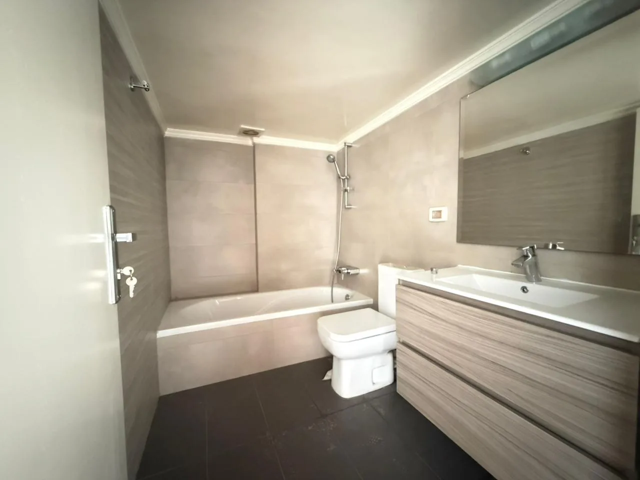 Apartment for Sale in Achrafieh — الصورة 7