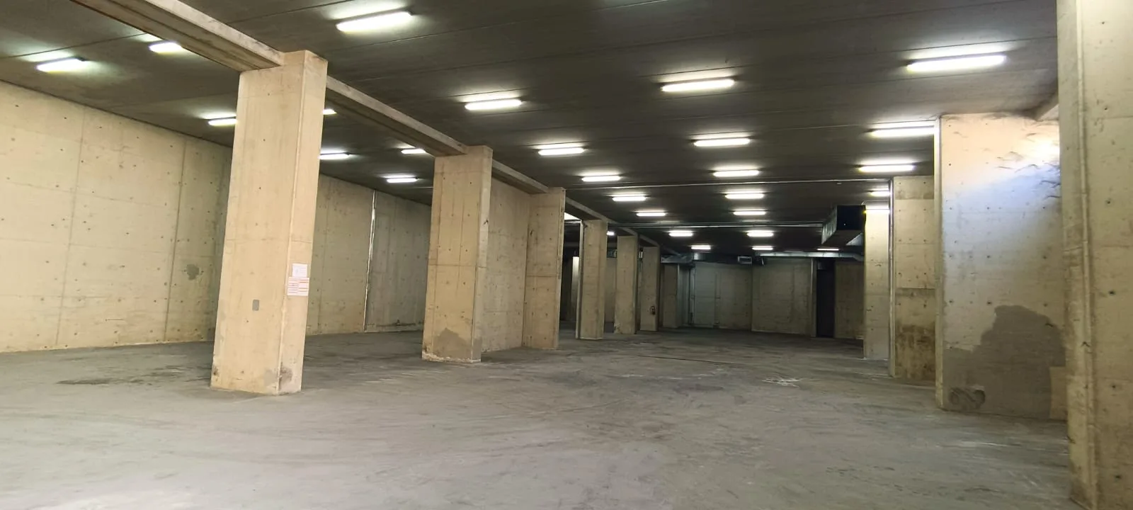 Warehouse for rent in Zouk Mosbeh — الصورة 2