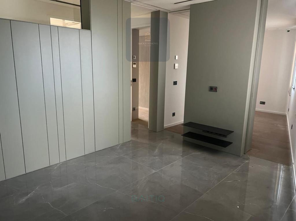 Gorgeous High End Finishing 3 Bedroom Apartment in Ashrafieh — الصورة 19
