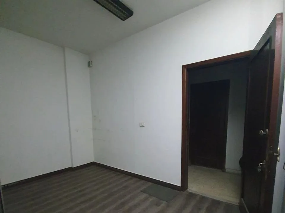 Office for sale in Daoura