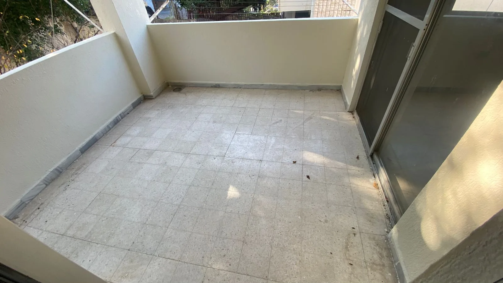 Apartment for Sale in Dbayeh — الصورة 9