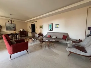 Apartment for Sale in Sanayeh, Beirut, Lebanon — الصورة 2