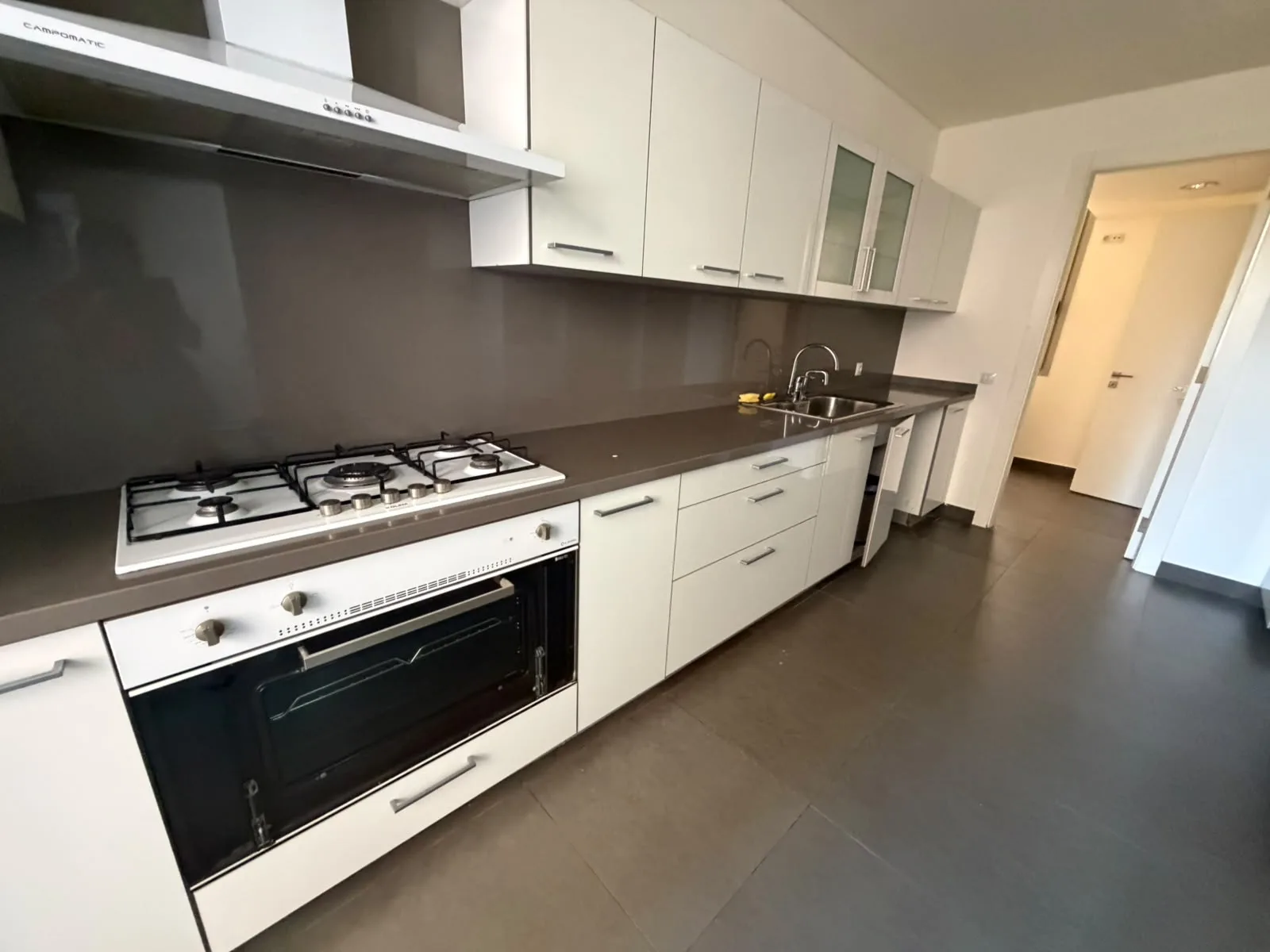 Apartment for Rent in Achrafieh — الصورة 6
