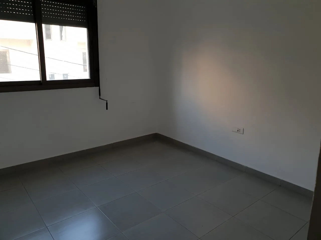 Apartment for Sale in Aamchit, Lebanon — الصورة 3