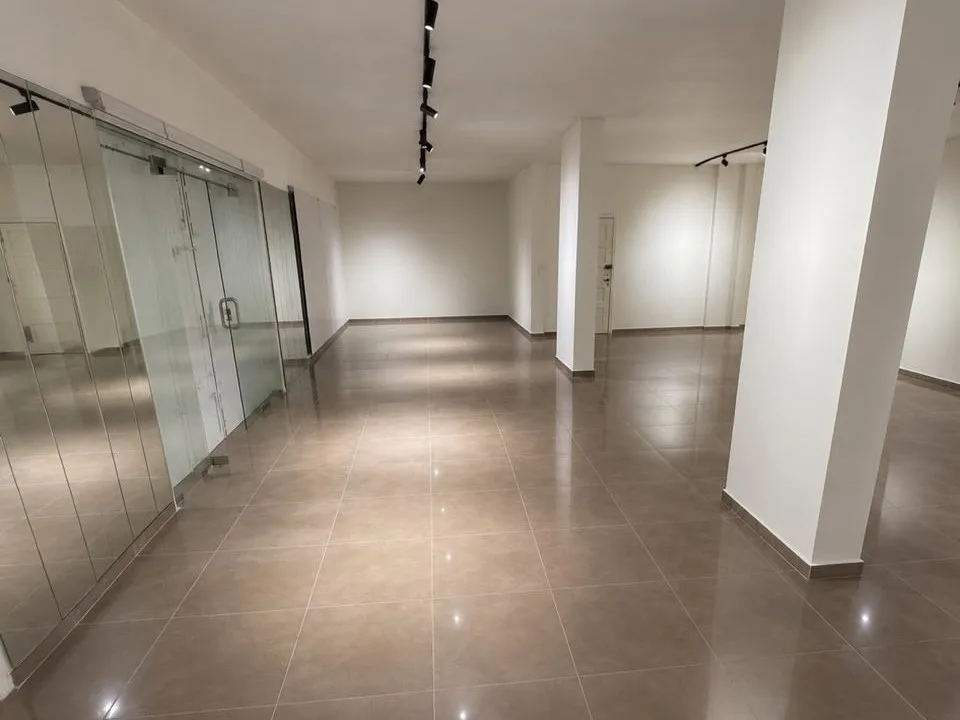 Shop for sale in Ain el remmeneh, baabda — الصورة 2