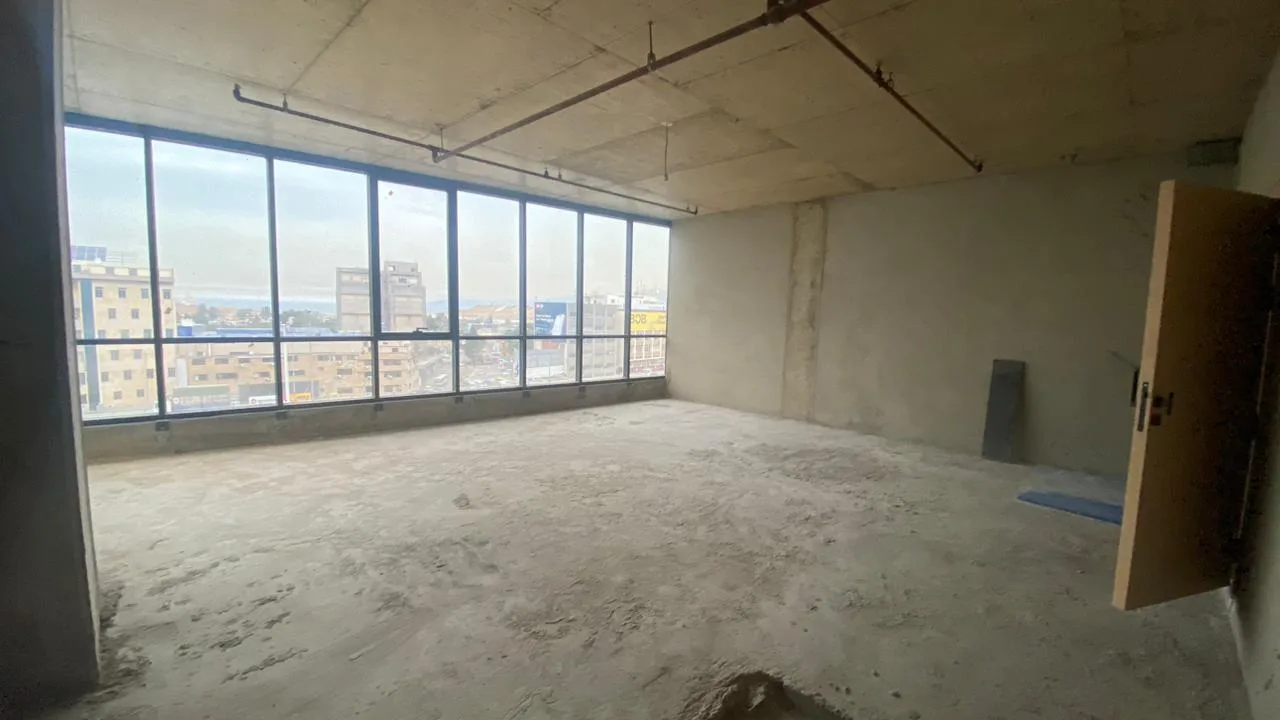 Office for rent in Daoura, Lebanon