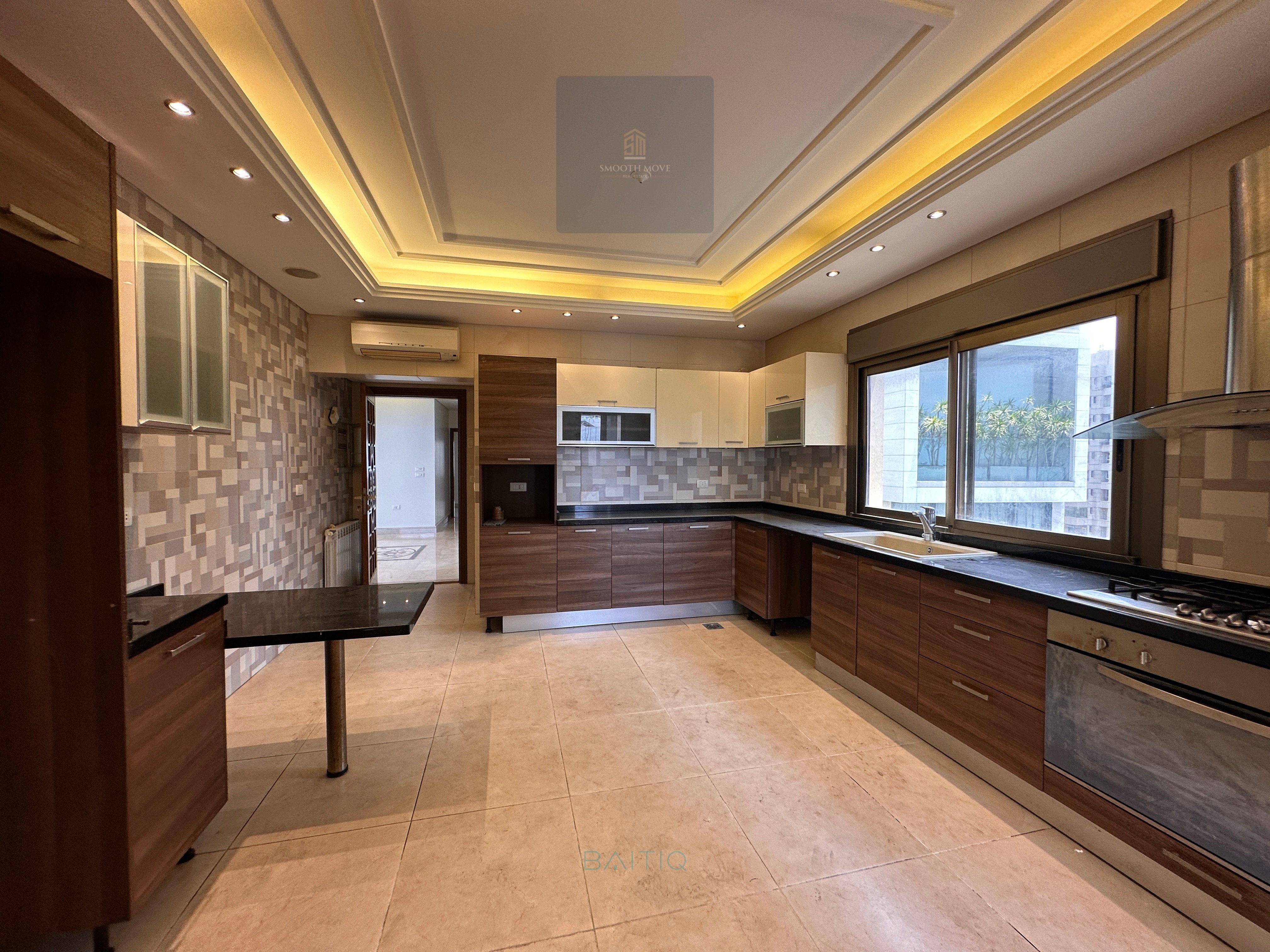 Luxury Apartment with Perfect Seaview for Rent in Ain El Mreisseh, Beirut — الصورة 10