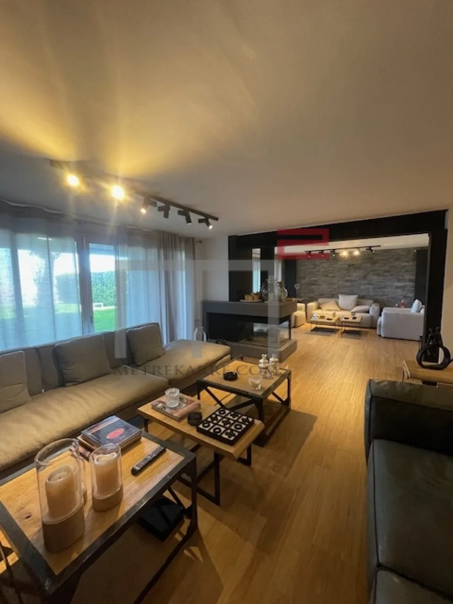 Chalet for Sale in Faraya — الصورة 3