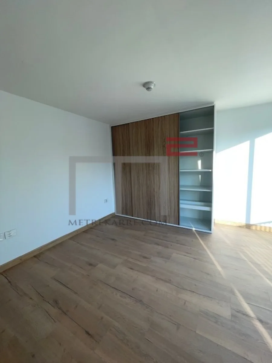 Penthouse for Sale in Mar Mikhael — الصورة 3