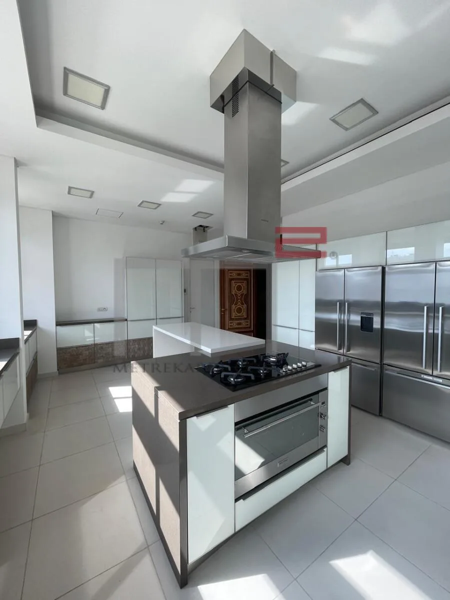 Apartment for Sale in Ras Beirut — الصورة 2