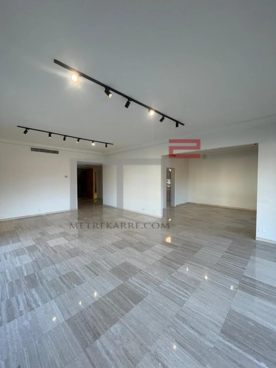 Apartment for Rent in Achrafieh — الصورة 1