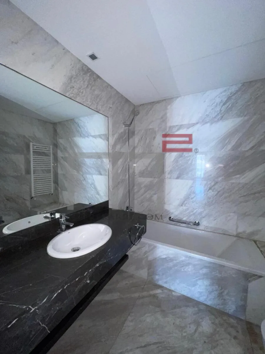 Apartment for Sale in Downtown — الصورة 5