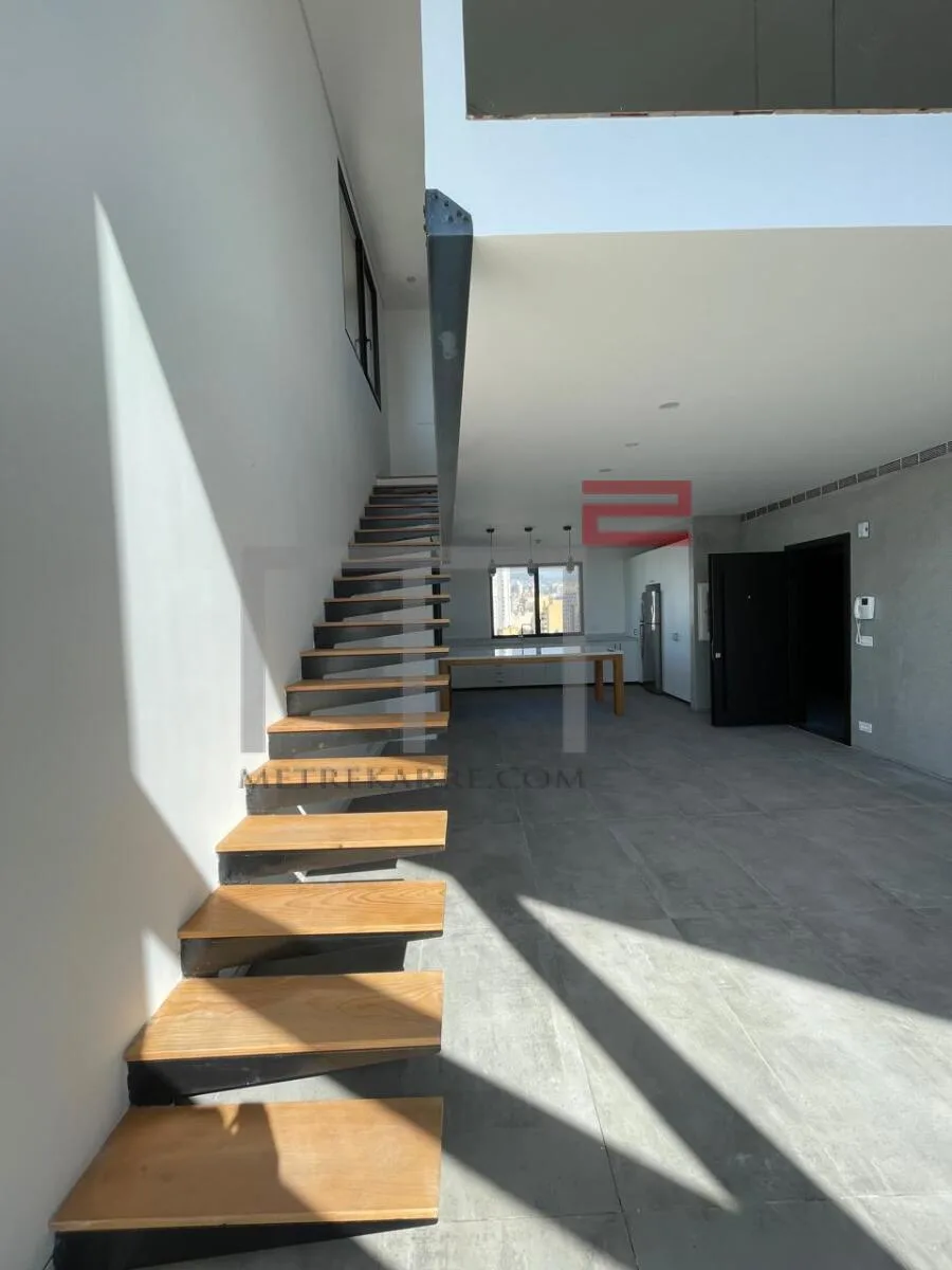 Penthouse for Rent in Saifi