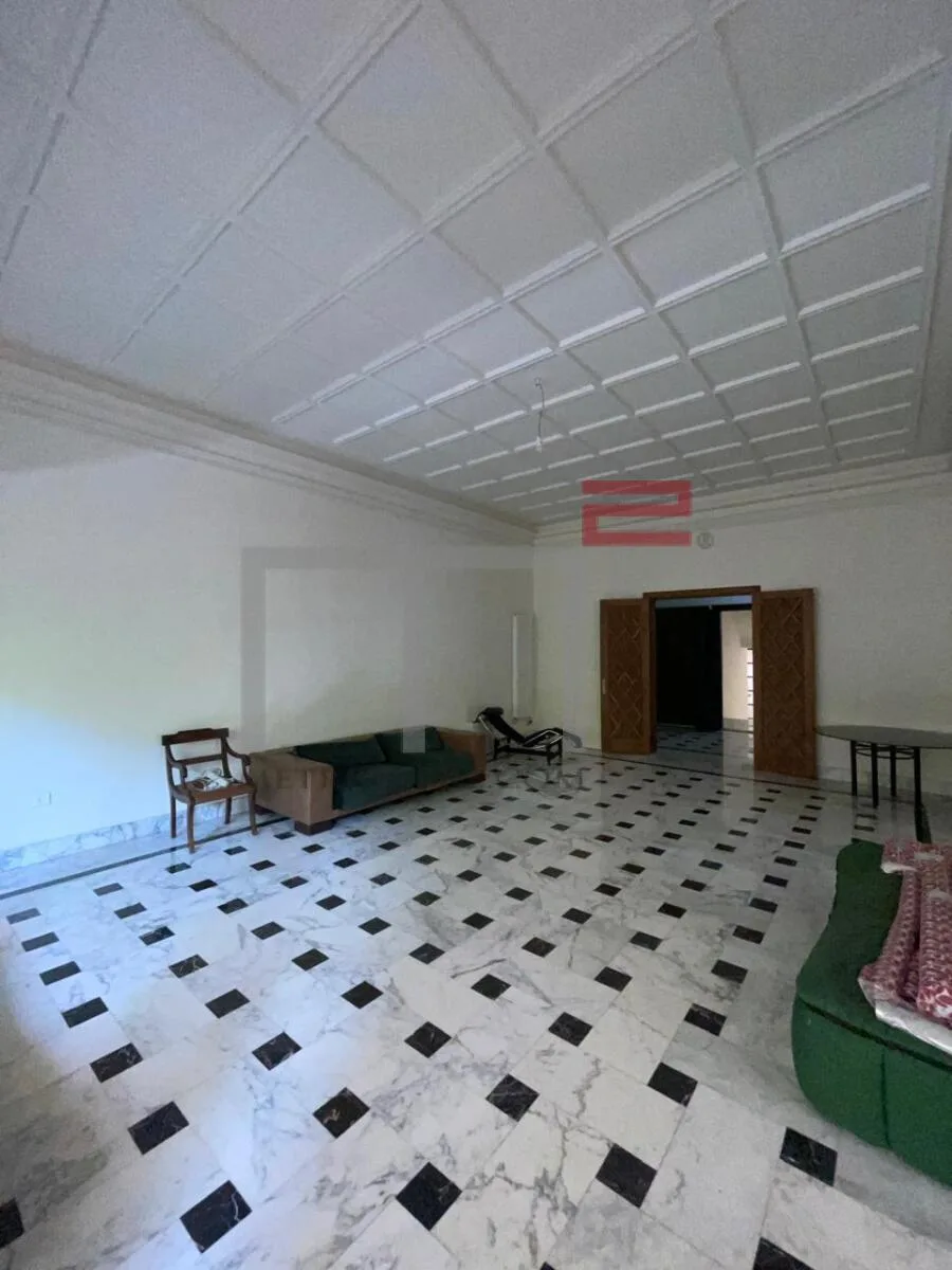 Apartment for Sale in Furn El Hayek — الصورة 1
