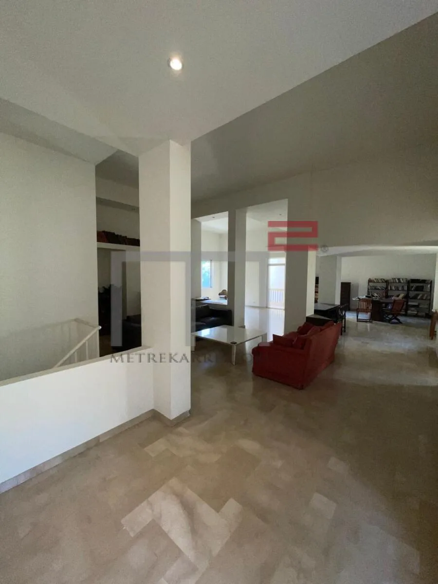 Duplex for Sale in Achrafieh — الصورة 1