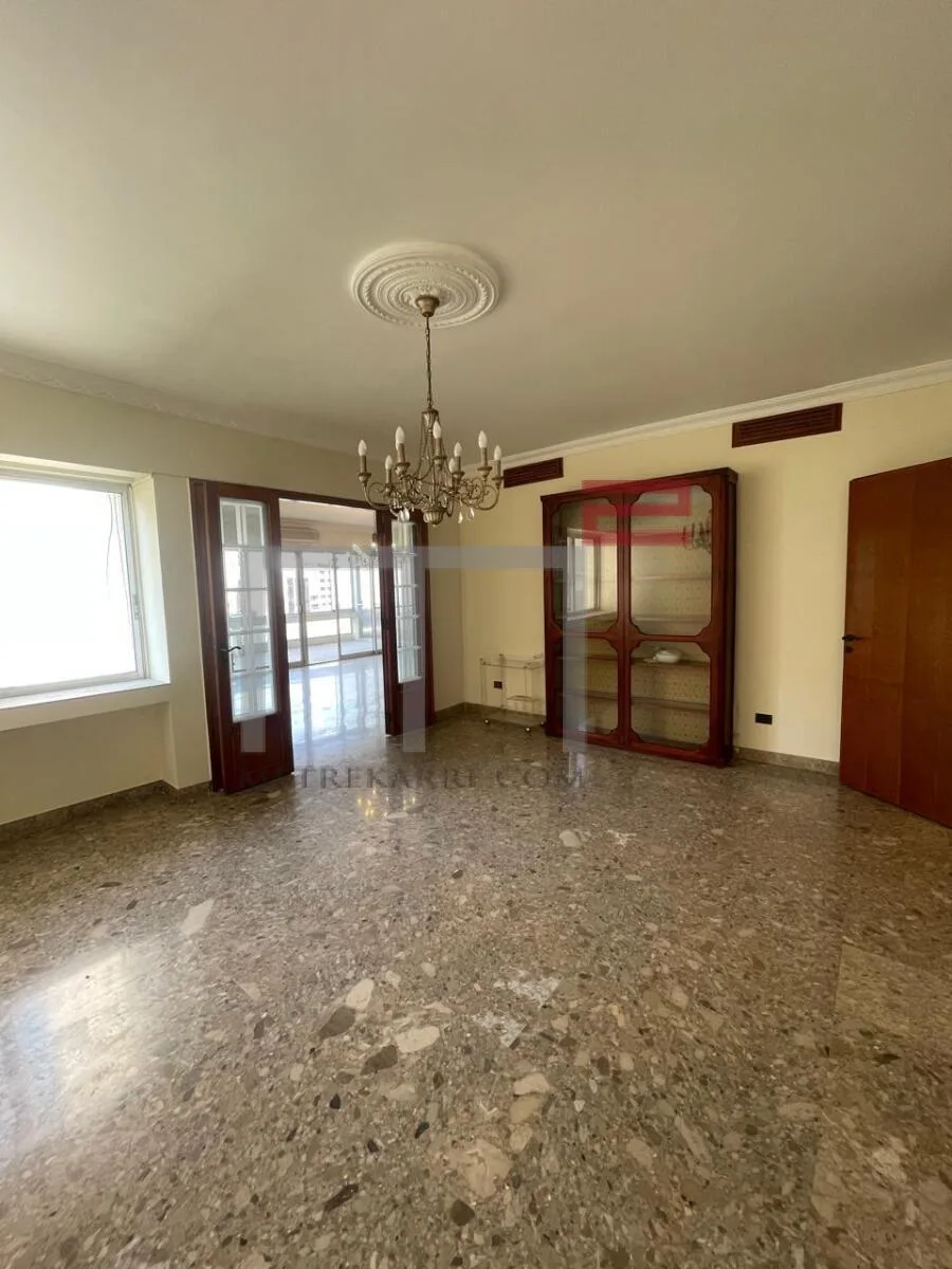 Apartment for Rent in Furn El Hayek — الصورة 3