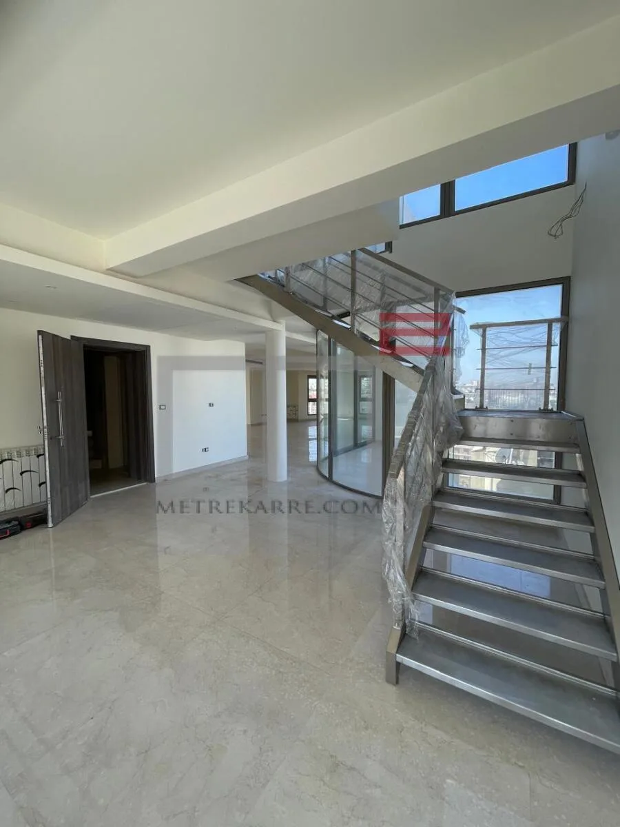 Penthouse for Rent in Furn El Hayek