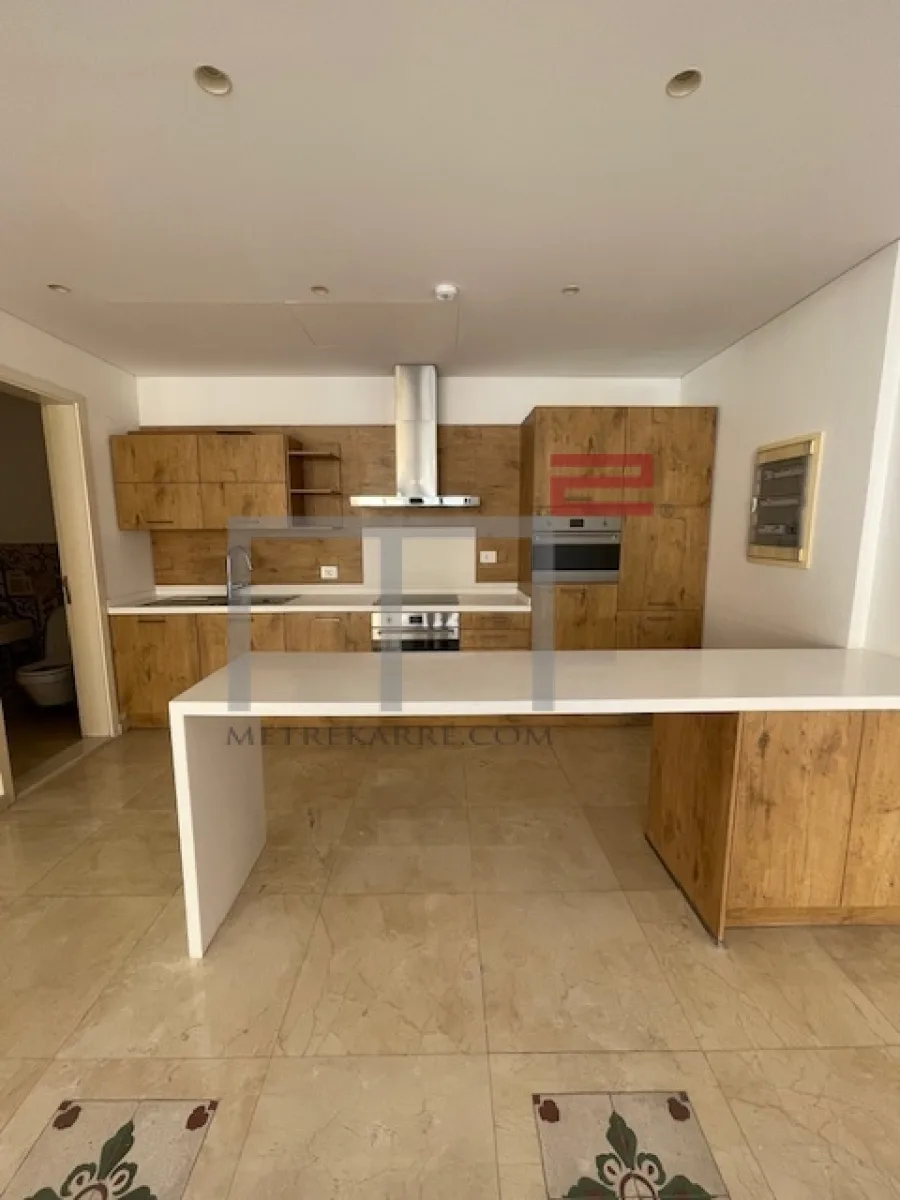 Apartment for Rent in Yesouiyeh — photo 1