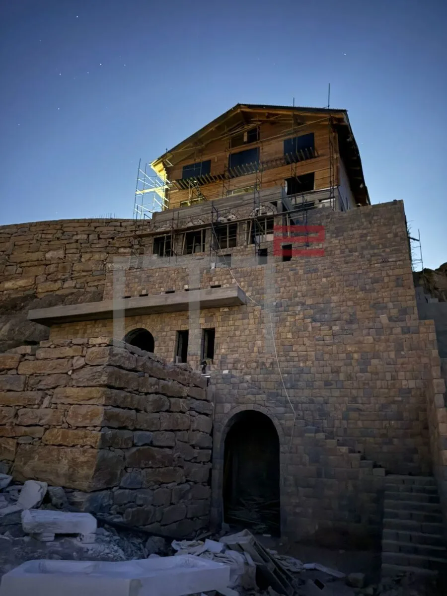 Villa for Sale in Mazraet Kfardebiane