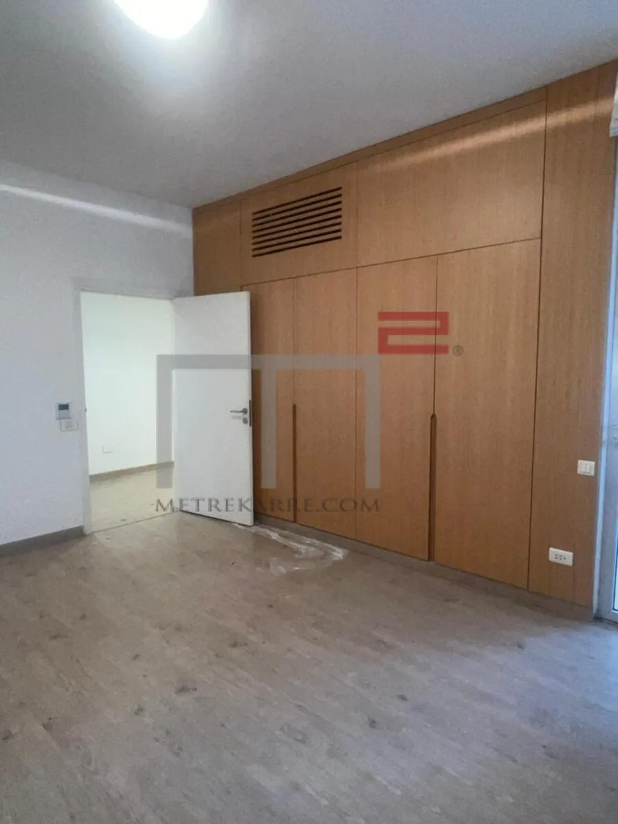 Apartment for Rent in Furn El Hayek — الصورة 4