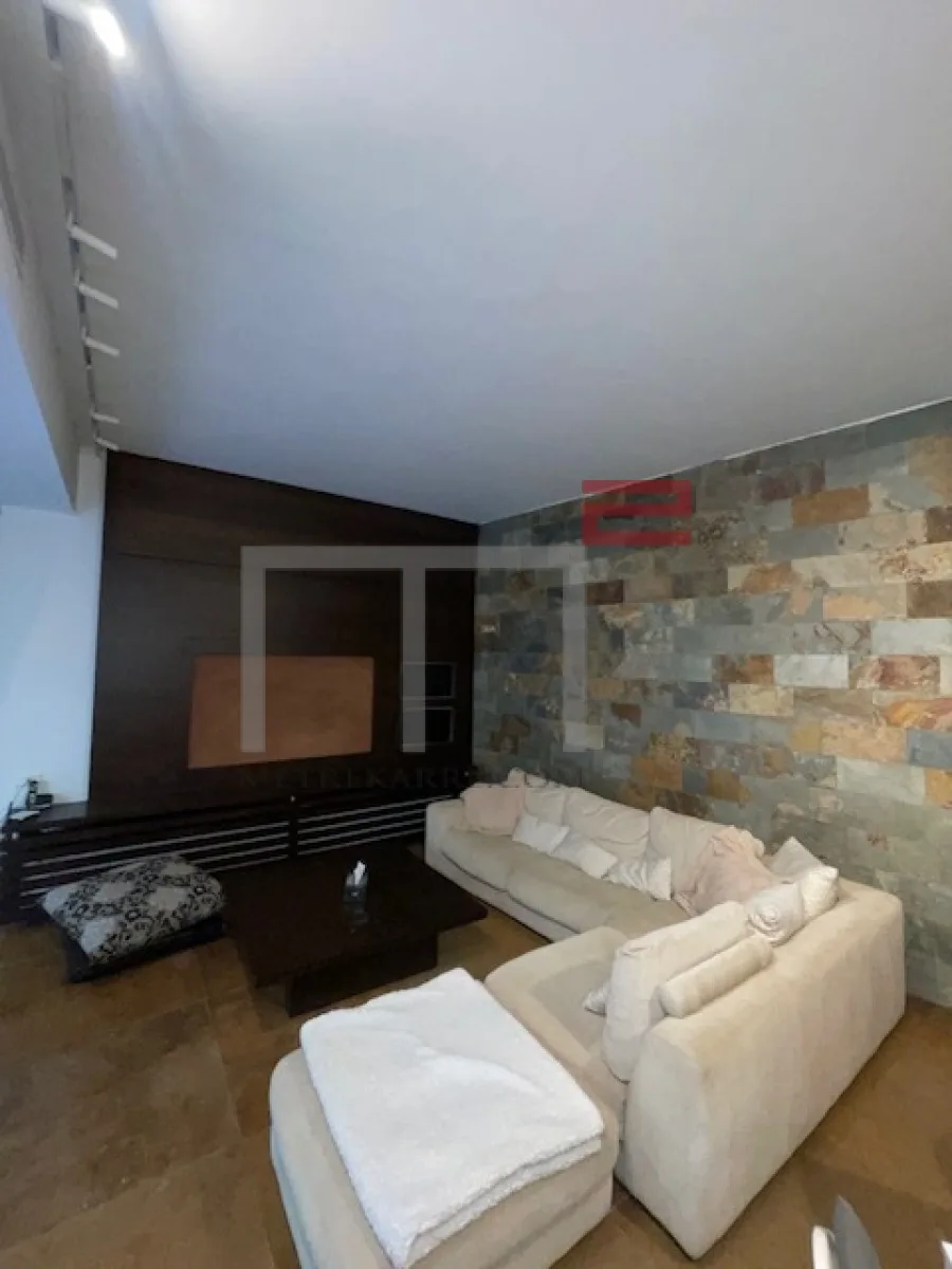 Apartment for Rent in Mar Nicolas — الصورة 2