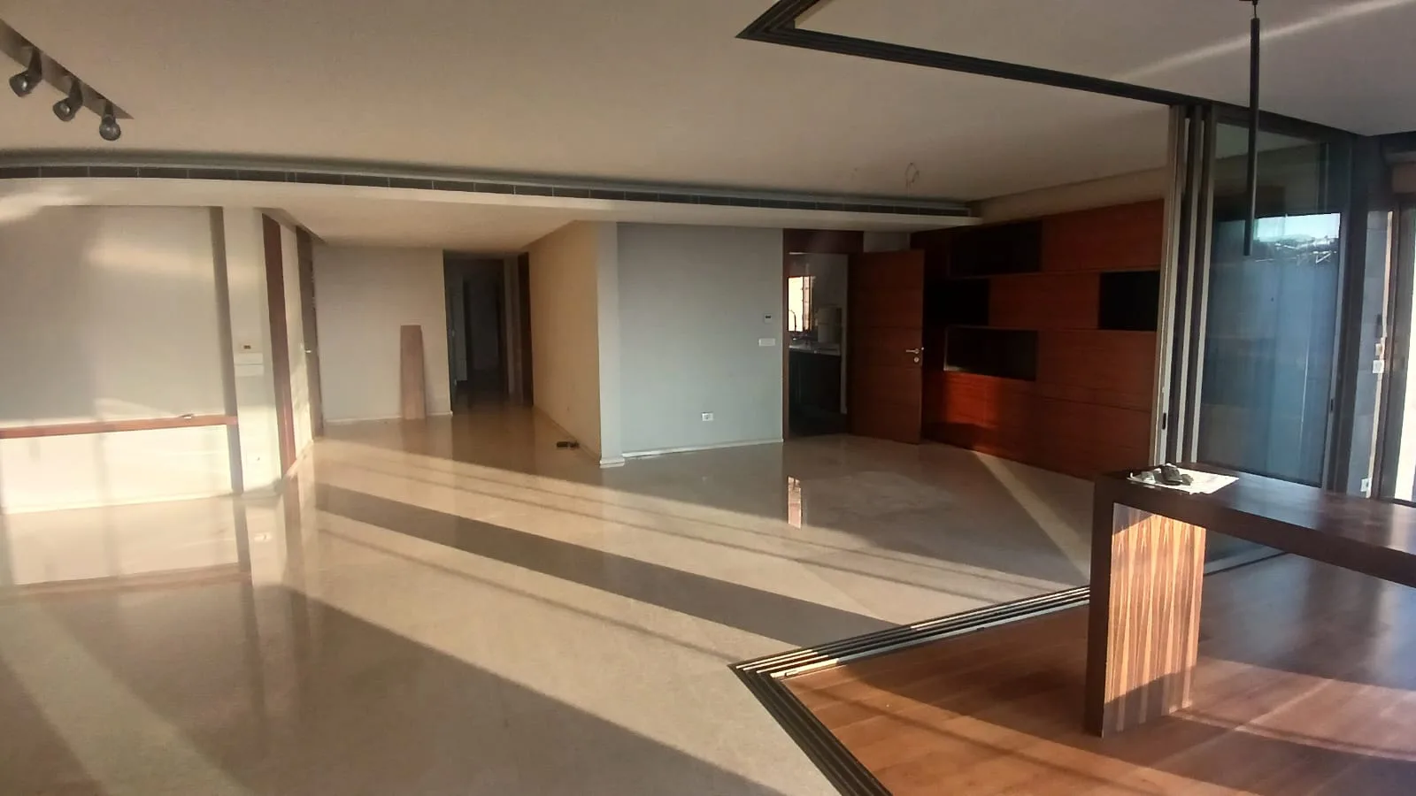 Apartment for Sale in Mtaileb — الصورة 4