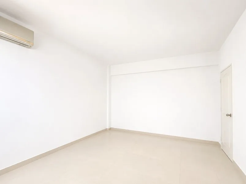 Office for Rent  in Achrafieh — الصورة 6