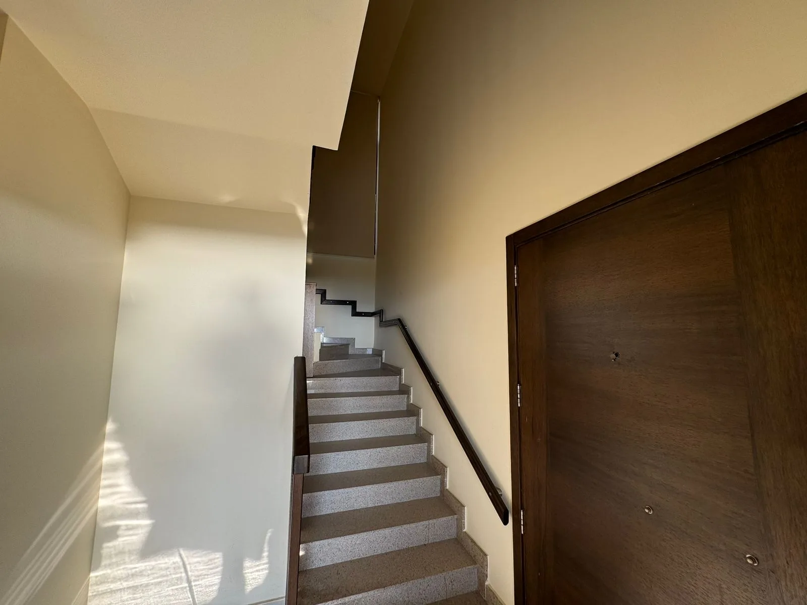 Apartment for Sale in Kfar Yassine, Lebanon — الصورة 7