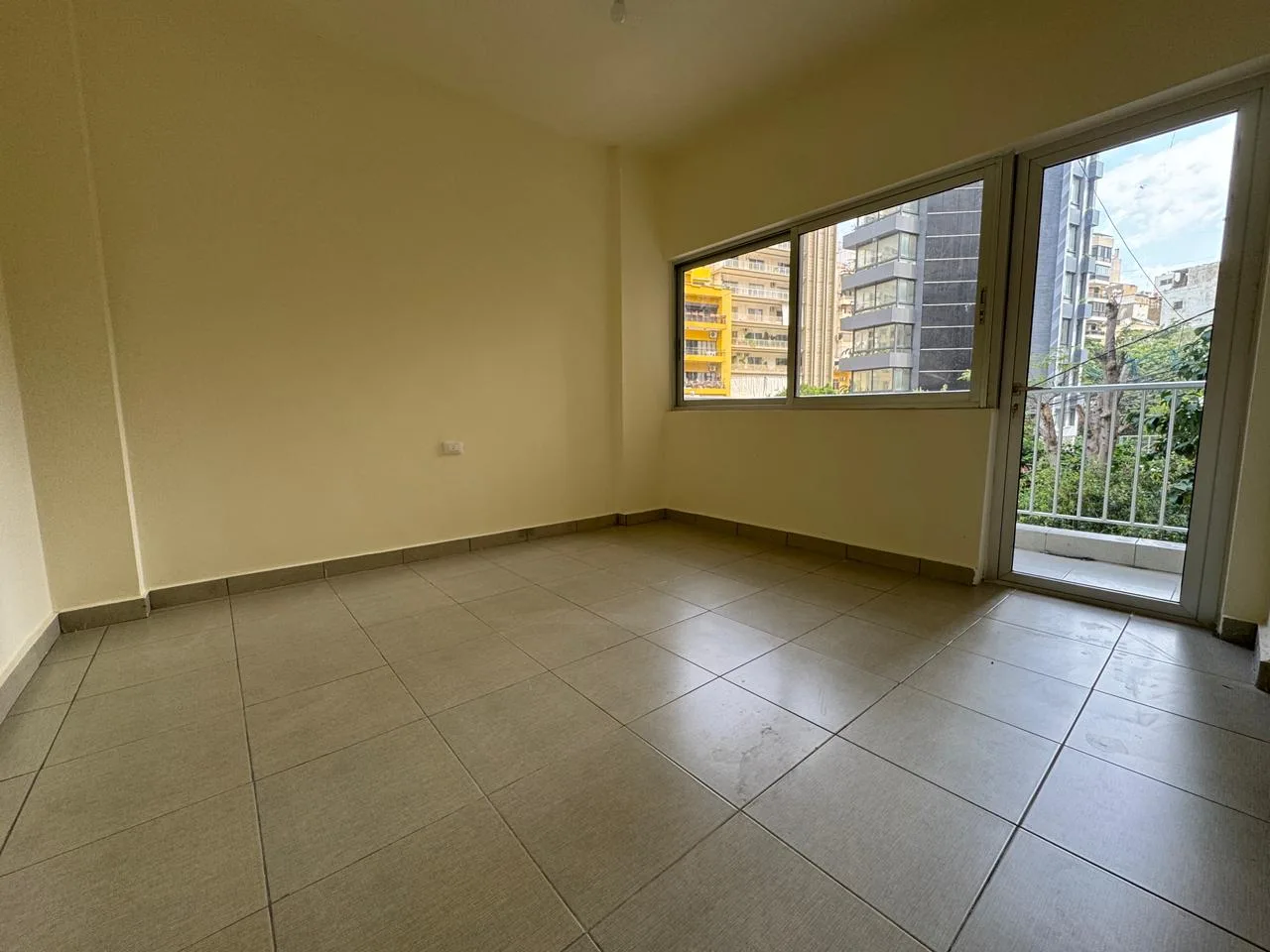 Apartment for sale in Ras Beirut, Beirut, Lebanon — الصورة 5