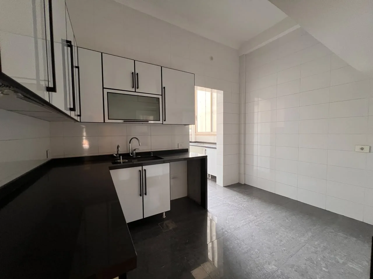 Apartment for Rent in Badaro — الصورة 7