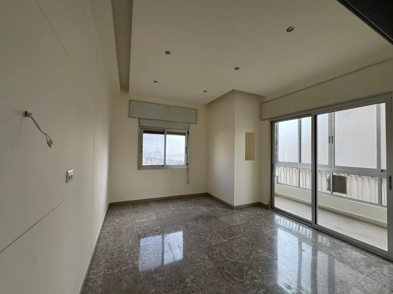 Apartment for rent in Achrafieh — الصورة 5