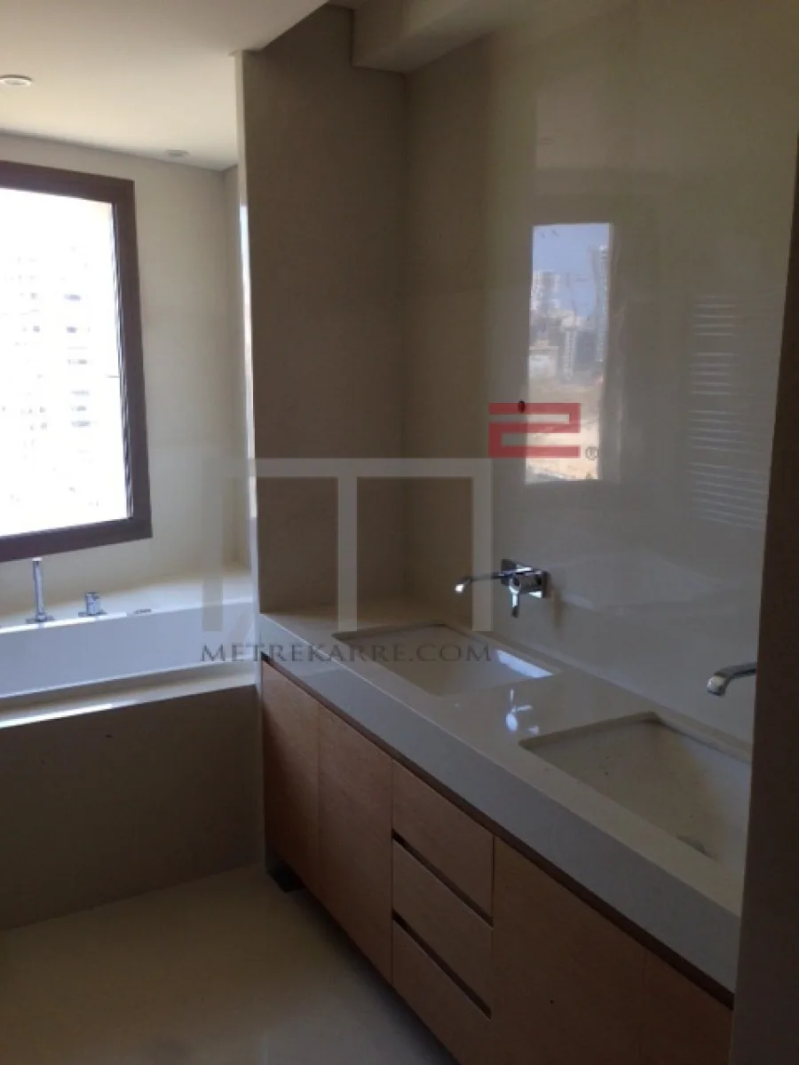 Apartment for Sale in Ramlet El-Bayda — الصورة 4