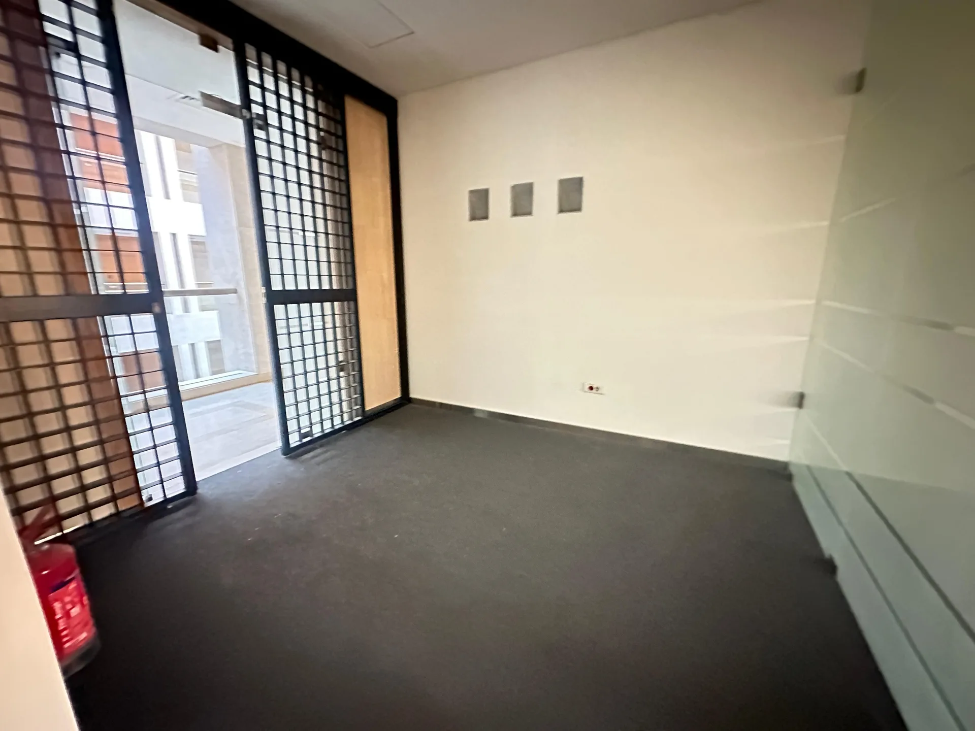 Office for rent in Downtown Beirut, Lebanon — الصورة 3