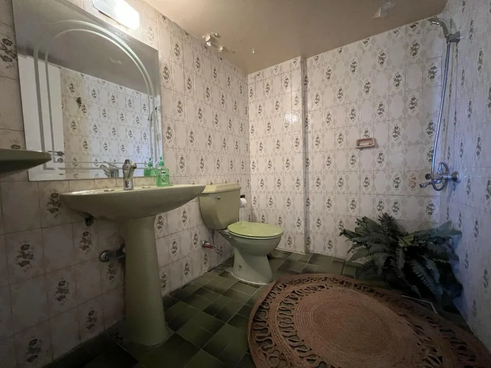 Apartment for Rent in Achrafieh, Remeil, Lebanon — photo 9