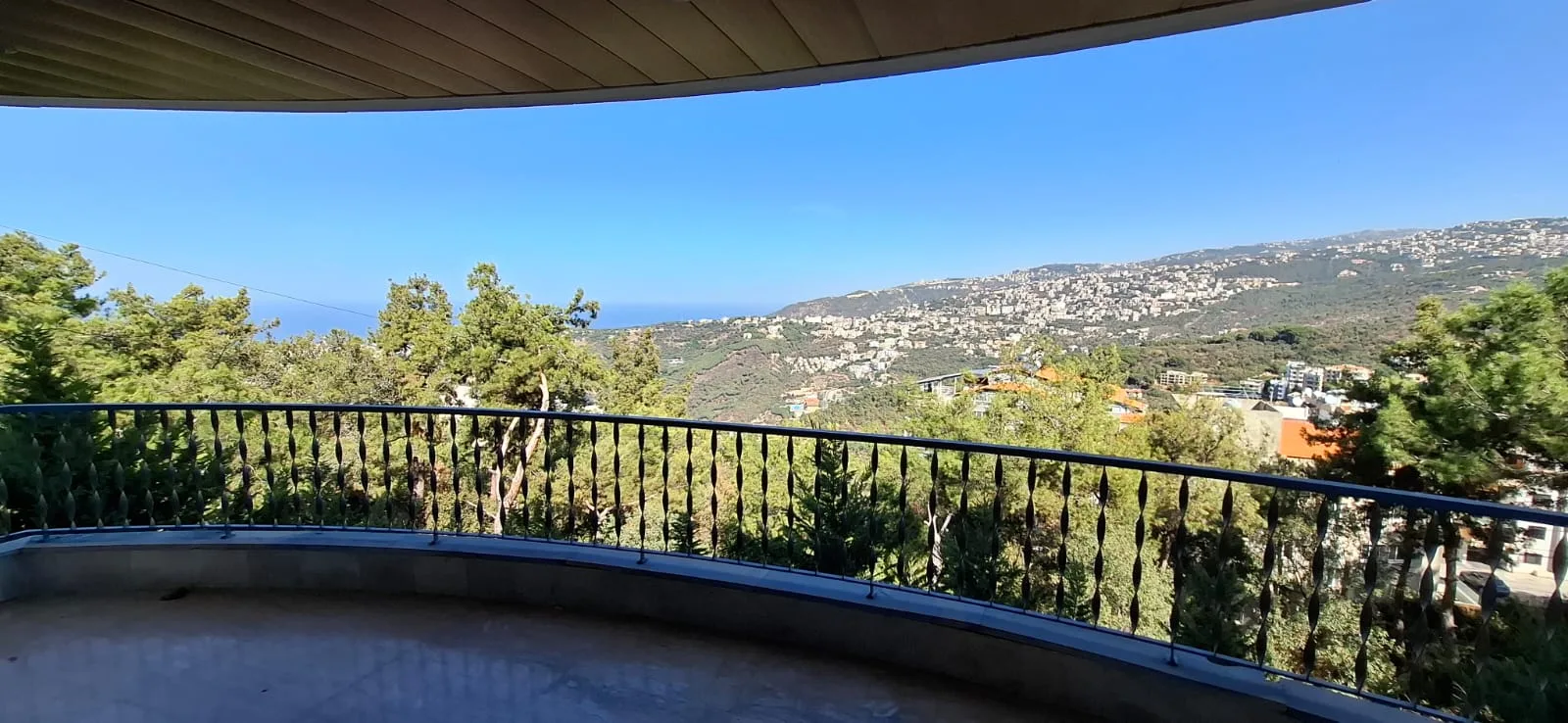 Apartment for Sale in Qornet El Hamra, Lebanon — الصورة 3