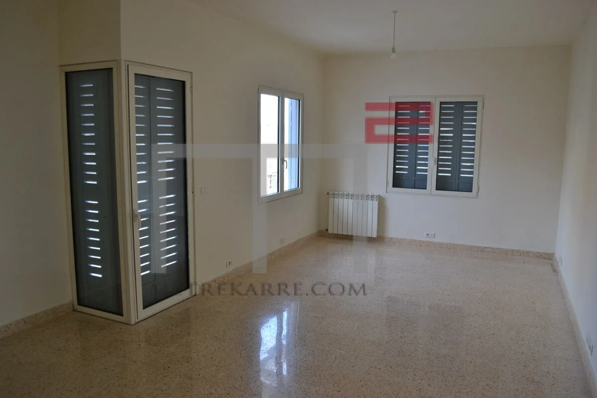 Duplex for Sale in Gemmayze — الصورة 2
