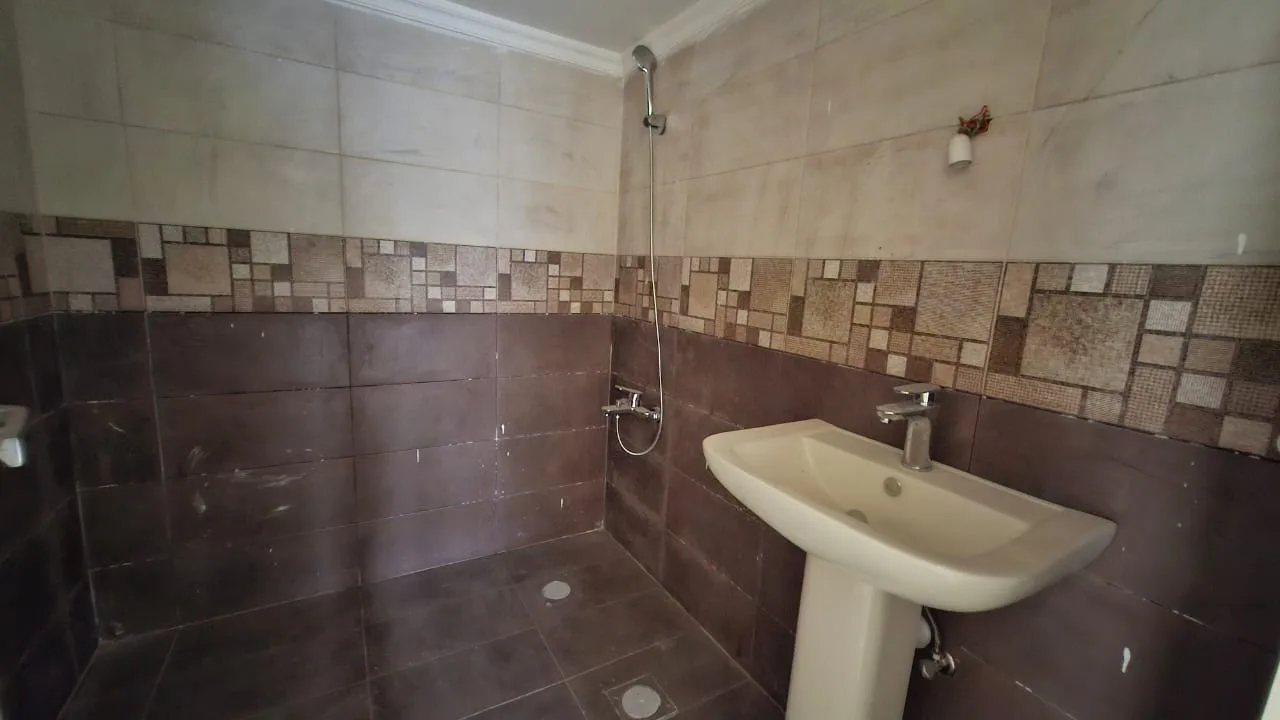 Apartment for Sale in Aamchit, Lebanon — الصورة 6