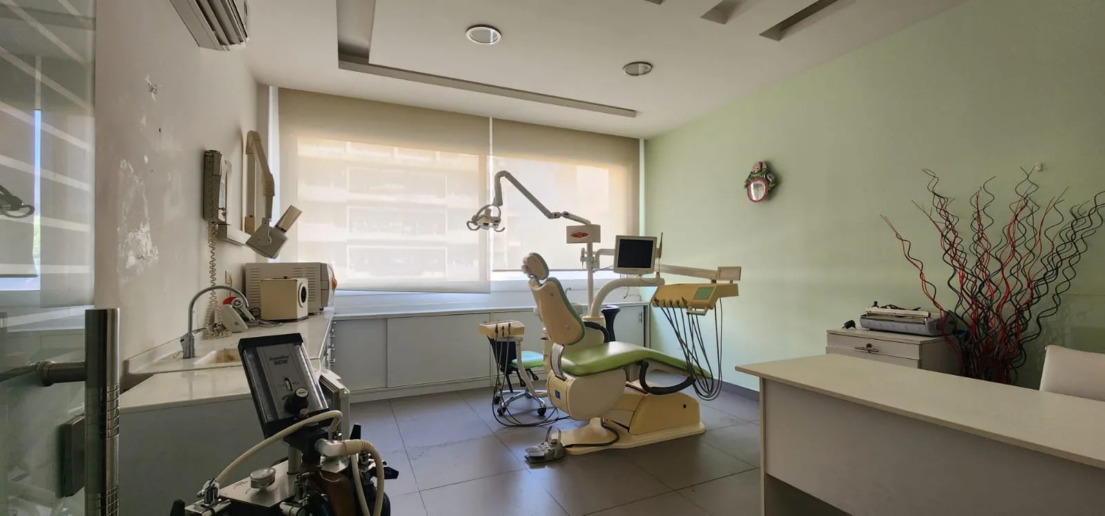 Clinic for Sale in Horch Tabet