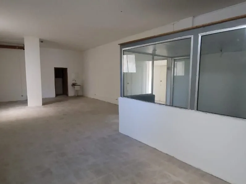 Warehouse for Sale in Qartaboun — الصورة 2