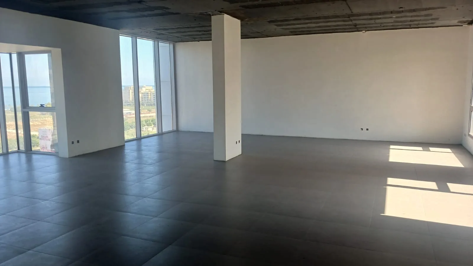Office for rent in Dbayeh — الصورة 2