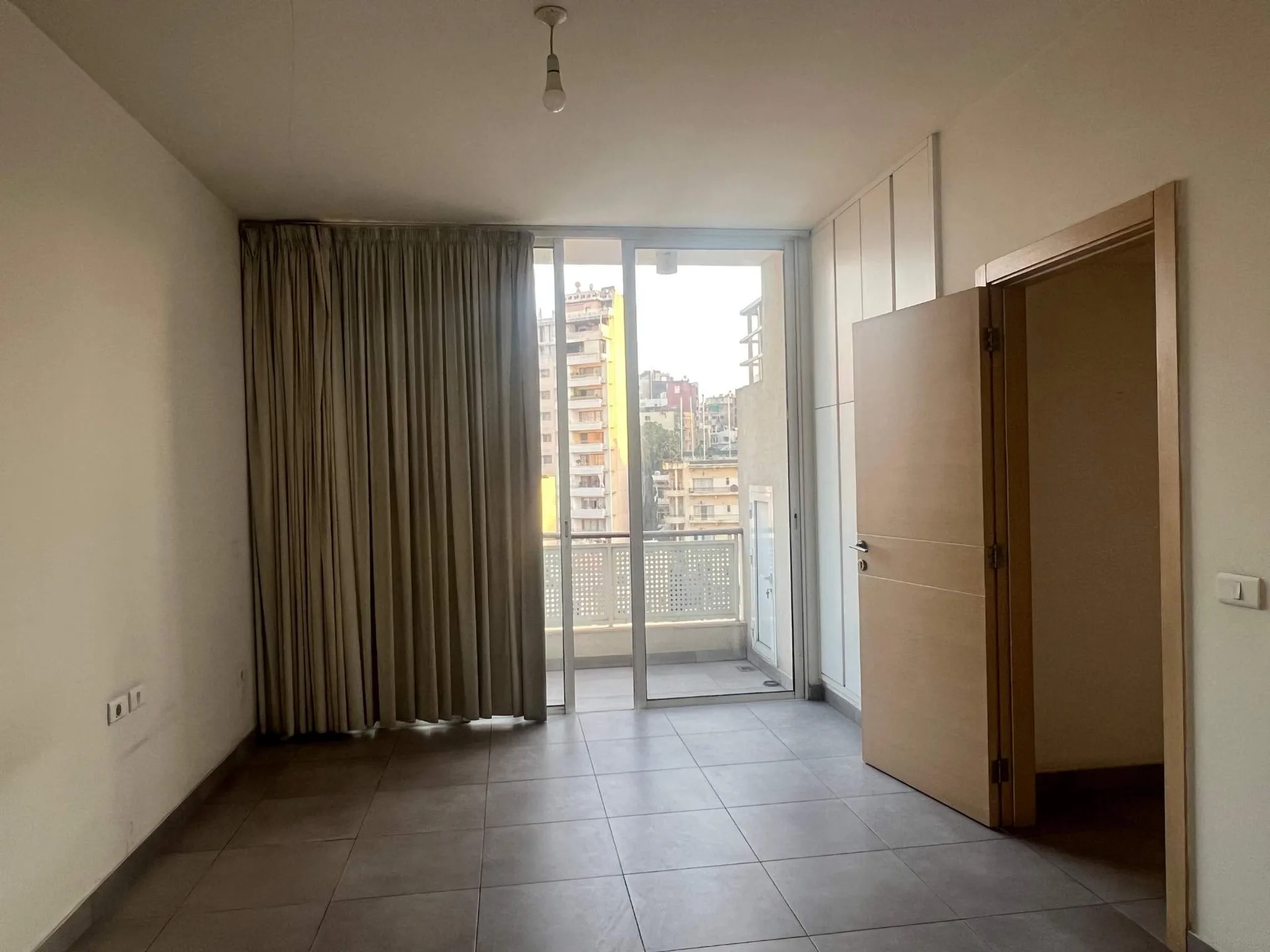 Duplex for Sale in Mar Mikhael, Bayrut, Lebanon — الصورة 10