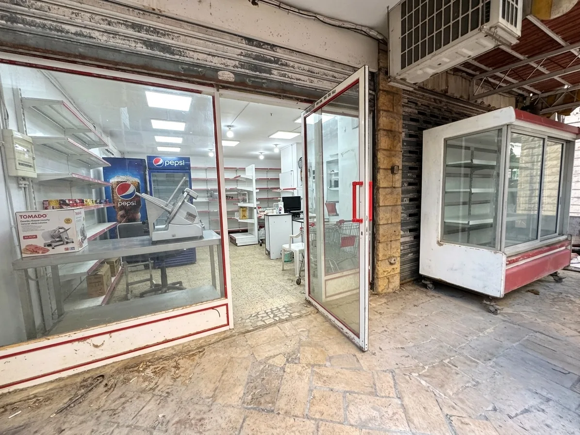 Shop for rent in Mansourieh — الصورة 1