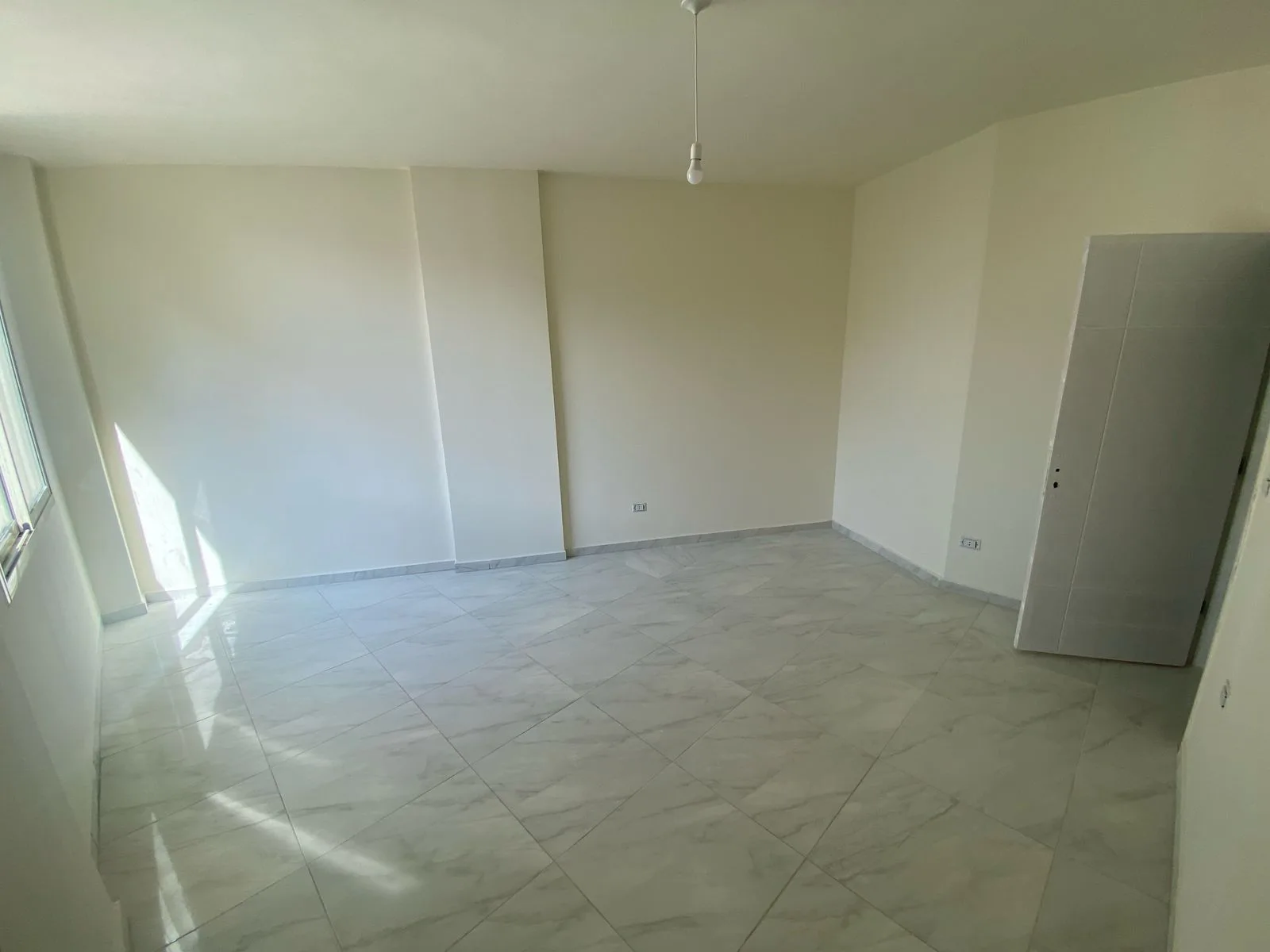Apartment for Sale in Baouchriyeh, Lebanon — الصورة 2