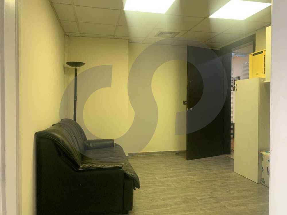 well connected-high end office sin el fil — الصورة 3