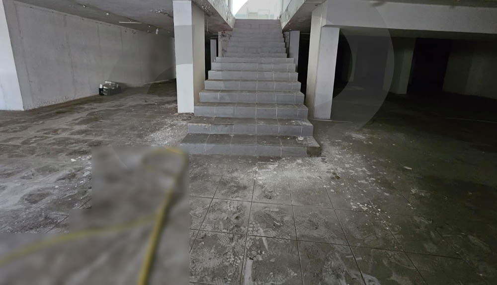 Prime location shop+2 warehouses for sale in zalka — الصورة 3